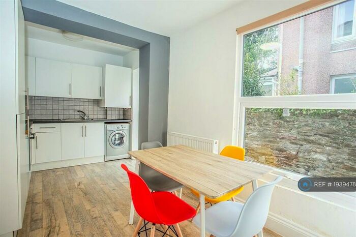 5 Bedroom Terraced House To Rent In Clifton Place, Plymouth, PL4