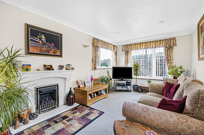 2 Bedroom Detached Bungalow For Sale In Kennedy Way, Newhaven, BN9