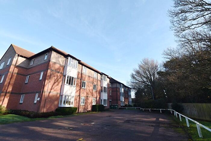 1 Bedroom Apartment For Sale In Friday Wood Green, CO2