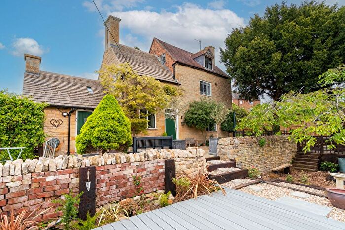 3 Bedroom Detached House For Sale In Teddington, Tewkesbury, GL20