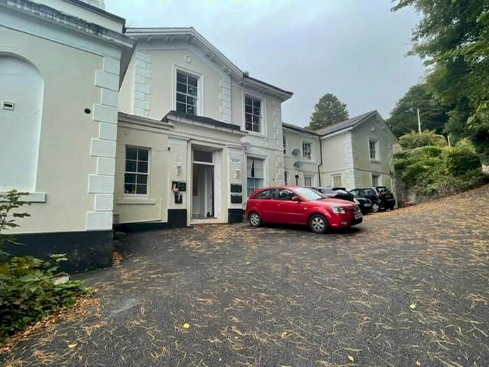 2 Bedroom Flat To Rent In Lower Warberry Road, Torquay, TQ1