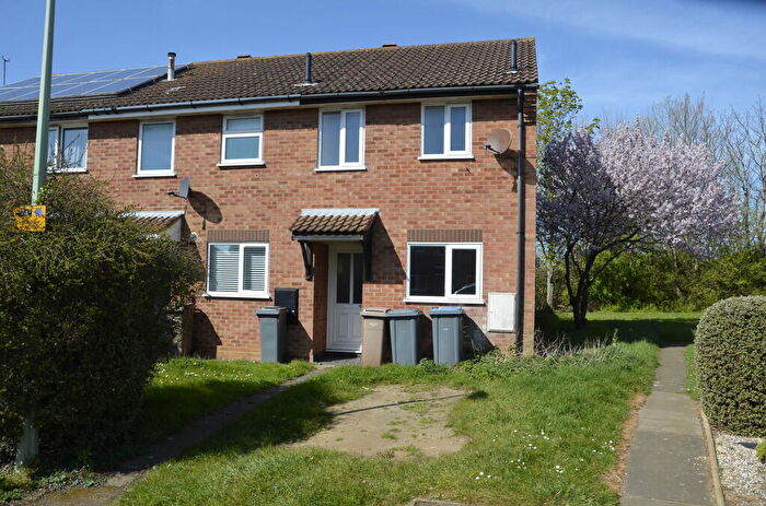 2 Bedroom End Of Terrace House For Sale In Brightwell Close, Felixstowe, IP11