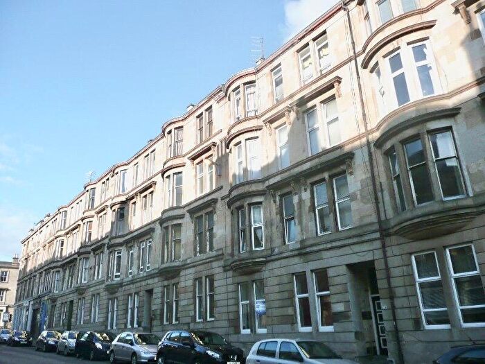 3 Bedroom Flat To Rent In Park Road, Kelvinbridge, Glasgow, G4