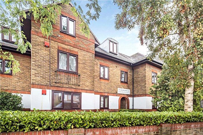 1 Bedroom Apartment To Rent In Graham Avenue, Mitcham, CR4