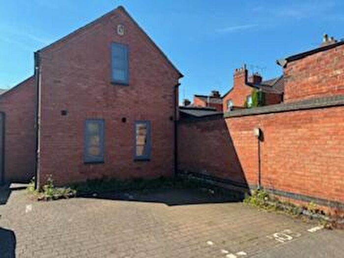 2 Bedroom Detached House To Rent In Roe Road, Northampton, NN1