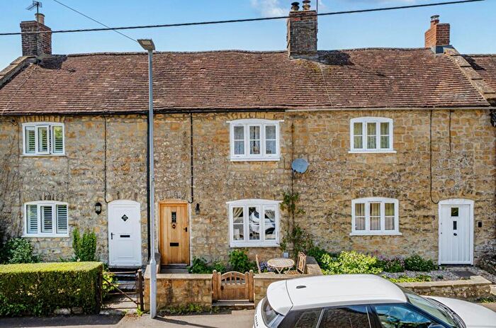 2 Bedroom Cottage For Sale In Bristol Road, Sherborne, DT9