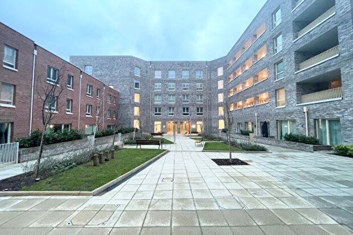 1 Bedroom Flat To Rent In Kings Hill, Barking, IG11