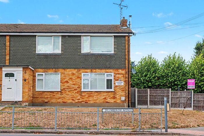 2 Bedroom Flat For Sale In Plumberow Avenue, Hockley, SS5