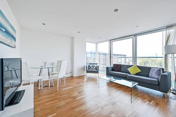 2 Bedroom Flat To Rent In Mill Lane, Deptford, London, SE8