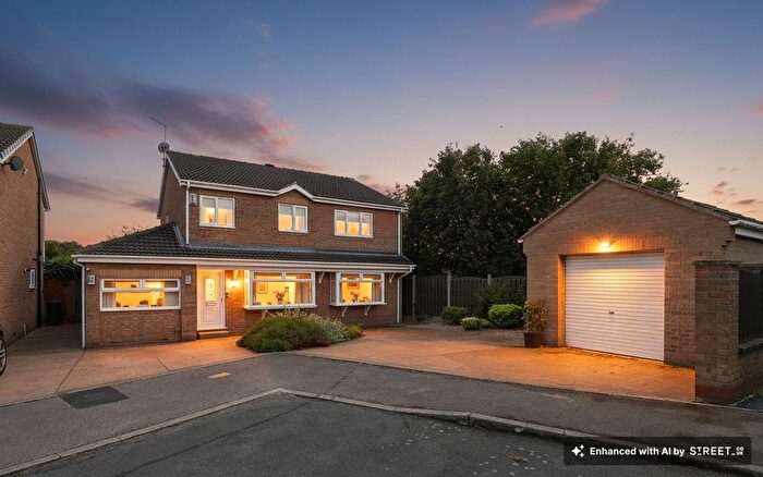 5 Bedroom Detached House For Sale In Willingham Close, Sothall, S20
