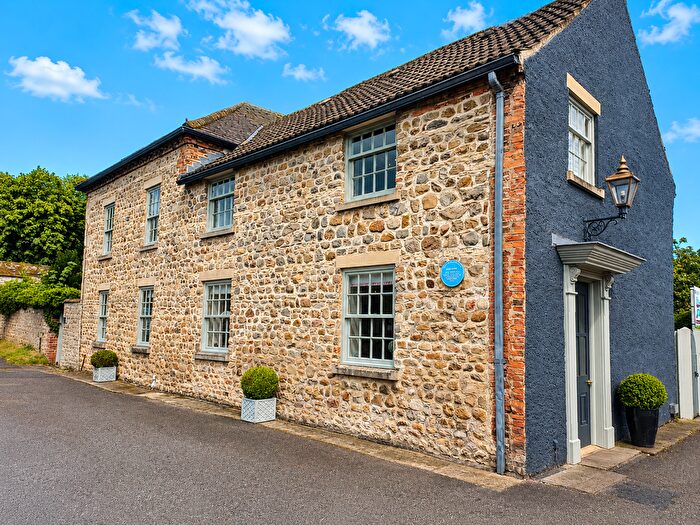 3 Bedroom Semi-Detached House For Sale In North End, Bedale, DL8
