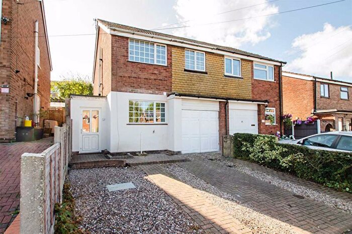 3 Bedroom Semi-Detached House For Sale In Queen Street, Burntwood, WS7