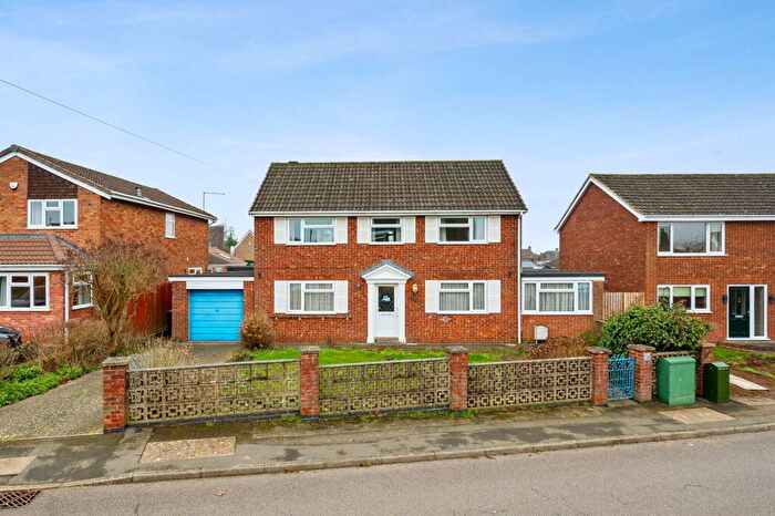 3 Bedroom Detached House For Sale In Moorfield Road, Rothwell, NN14