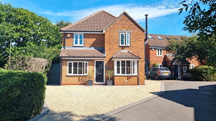 4 Bedroom Detached House For Sale In Orwell Drive, Didcot, OX11