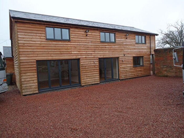 3 Bedroom Property To Rent In Hockley Brook Lane, Belbroughton, DY9