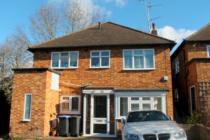 2 Bedroom Maisonette To Rent In The Glade, London, N21