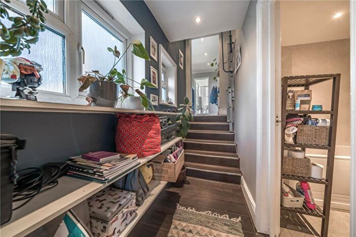 1 Bedroom Apartment For Sale In Lower Road, London, SE16