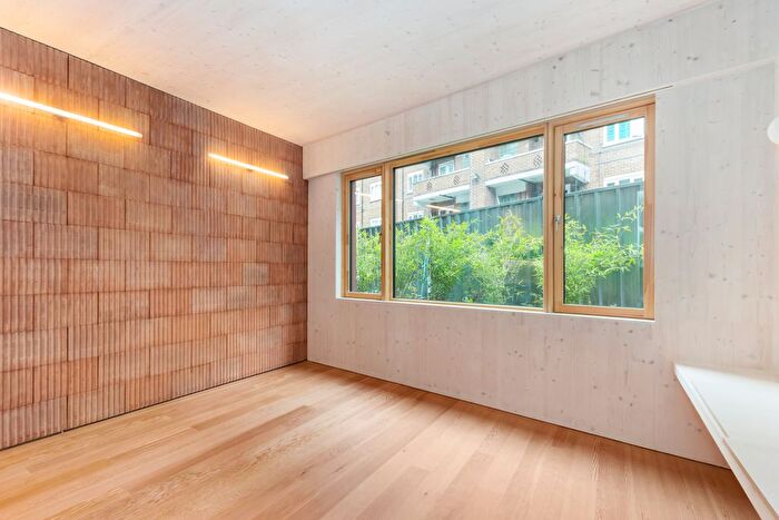 3 Bedroom Flat To Rent In Woodblocks, Denmark Hill, London, SE5