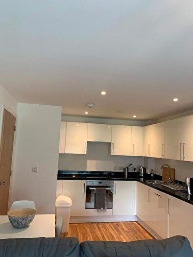 1 Bedroom Flat To Rent In Aire, Cross Green Lane, LS9