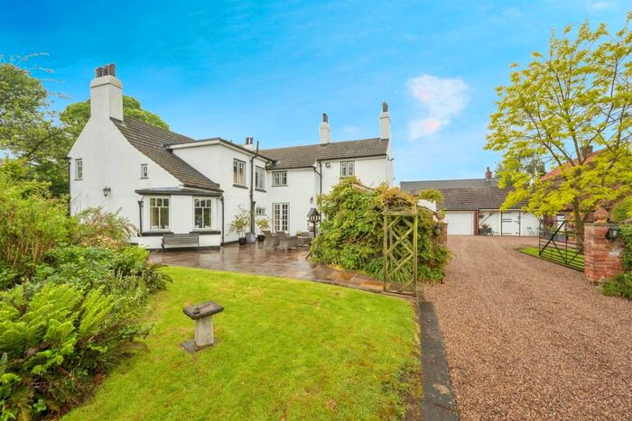 4 Bedroom Detached House For Sale In River Lane, Misson, Doncaster, DN10