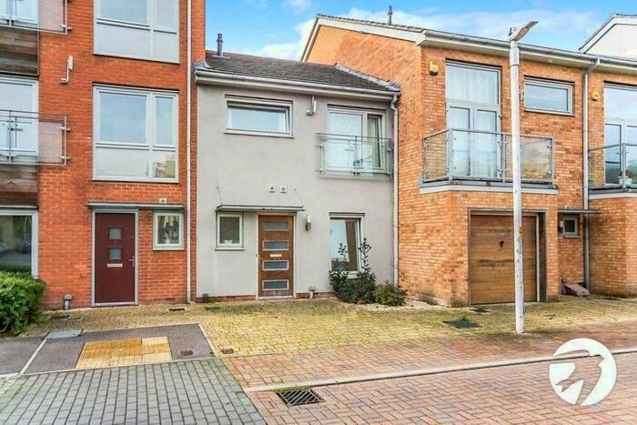 2 Bedroom Terraced House To Rent In Waylen Gardens, Dartford, Kent, DA1