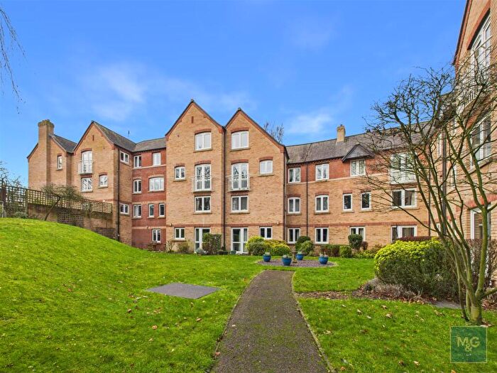2 Bedroom Apartment For Sale In Lacy Court, Bury St. Edmunds, IP33