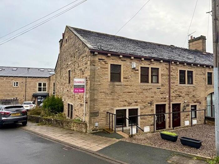 2 Bedroom Barn Conversion For Sale In Sherborne Road, Idle, Bradford, BD10
