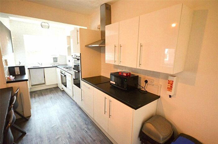 8 Bedroom Semi-Detached House To Rent In Brook Road, Fallowfield, Manchester, Manchester, M14