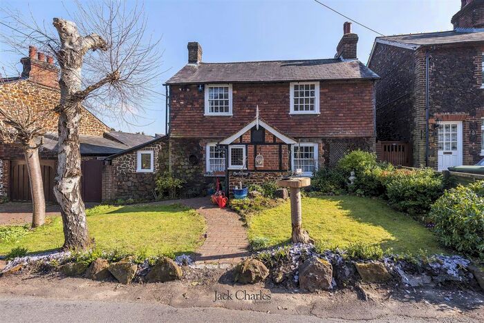 4 Bedroom Detached House For Sale In Windmill Hill, Wrotham Heath, Sevenoaks, TN15