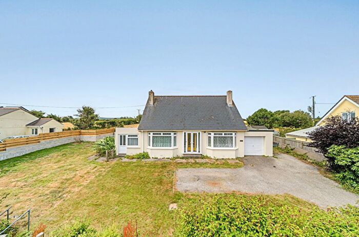 3 Bedroom Detached Bungalow For Sale In Crowntown, Helston, Cornwall, TR13