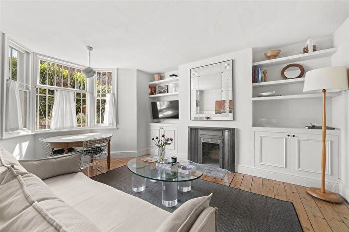 1 Bedroom Flat For Sale In Foulden Road, Stoke Newington, N16