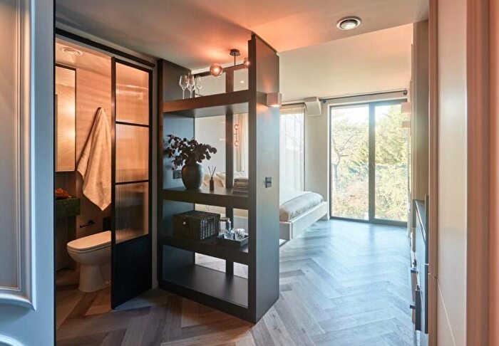 Studio To Rent In Dandi Brondesbury, London, NW2