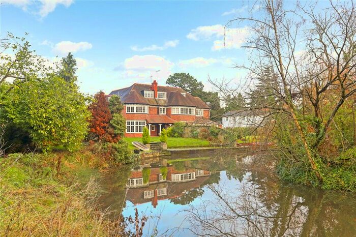 4 Bedroom Semi-Detached House To Rent In Curzon Park North, Chester, CH4