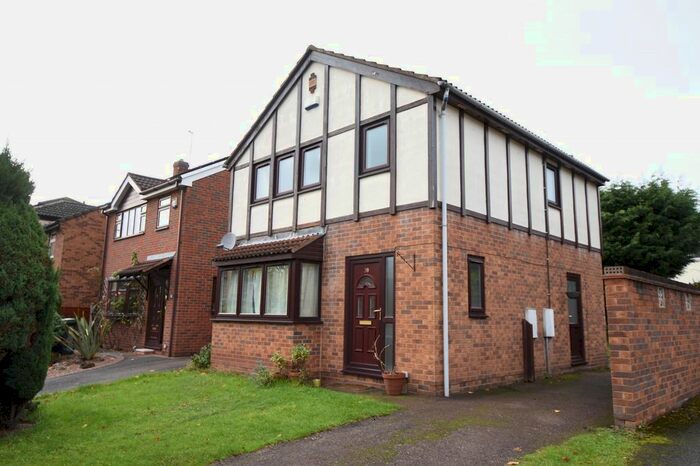 3 Bedroom Detached House To Rent In Central Avenue, Chilwell, NG9