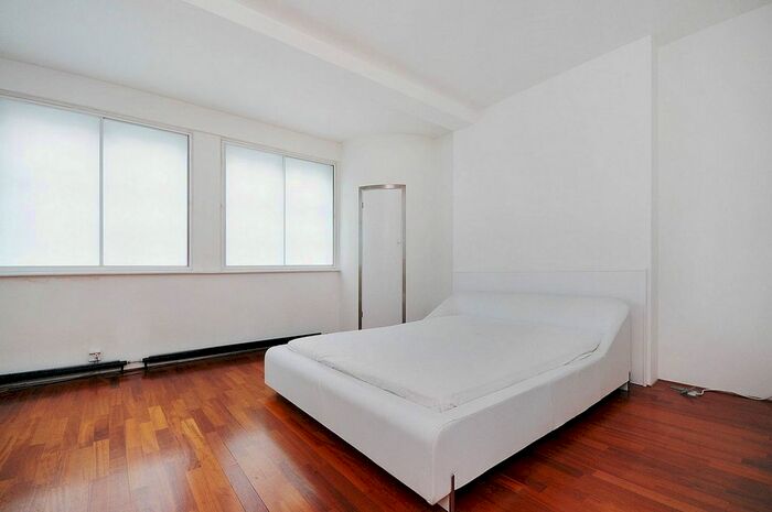 1 Bedroom Flat To Rent In Top Floor, Denman Street, Piccadilly, W1D