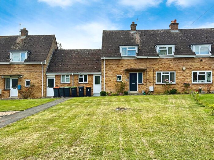 2 Bedroom Terraced House To Rent In Randalls Close, Bromham, Bedford, MK43