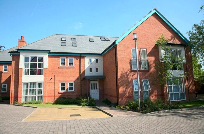 4 Bedroom Flat To Rent In Ivyhurst Court, Holmefield Road, Liverpool, L19