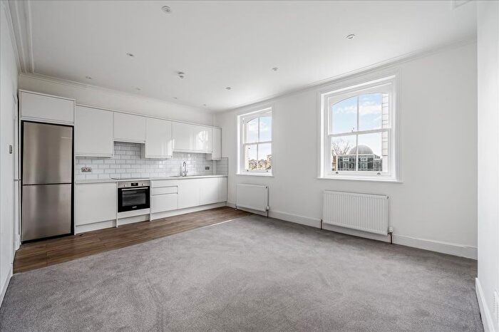3 Bedroom Flat To Rent In King Street, Hamersmith, W6