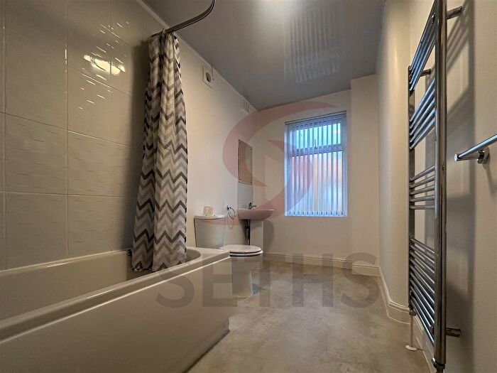 2 Bedroom Terraced House To Rent In Bardolph Street, Belgrave, Leicester, LE4