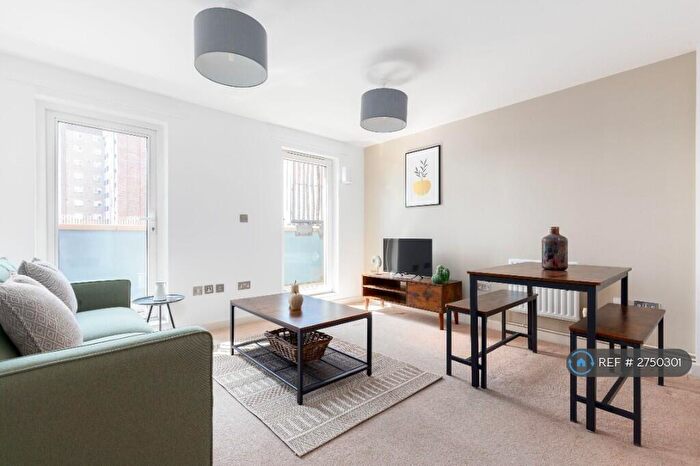 2 Bedroom Flat To Rent In Chatham Place, London, E9