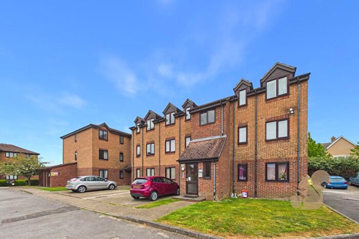 2 Bedroom Flat To Rent In Campernell Close, Brightlingsea, CO7