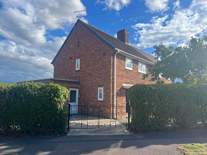 3 Bedroom Semi-Detached House For Sale In Queens Road, Tewkesbury, GL20