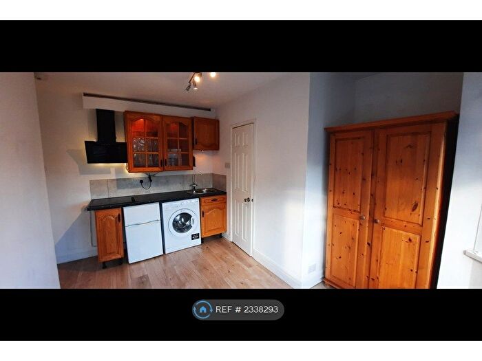 1 Bedroom Flat To Rent In The Ridgeway, London, NW9