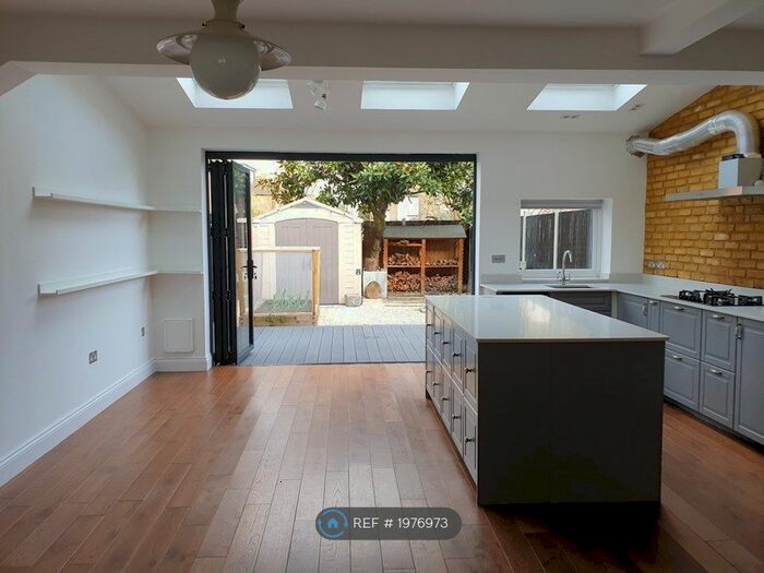 3 Bedroom Terraced House To Rent In Clarendon Road, London, N18