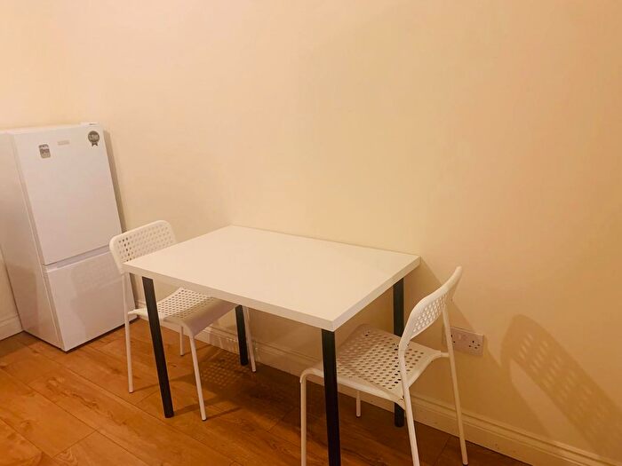 Studio To Rent In Wanstead Park Road, Ilford, IG1
