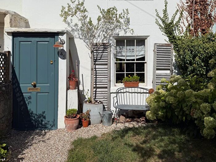 2 Bedroom Terraced House For Sale In Richmond Place, Bath, BA1