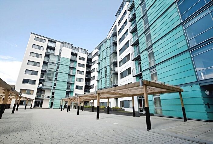 2 Bedroom Flat To Rent In Manor Mills, Ingram Street, Leeds, West Yorkshire, LS11