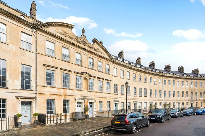 3 Bedroom Flat For Sale In Somerset Place, Bath, Somerset, BA1