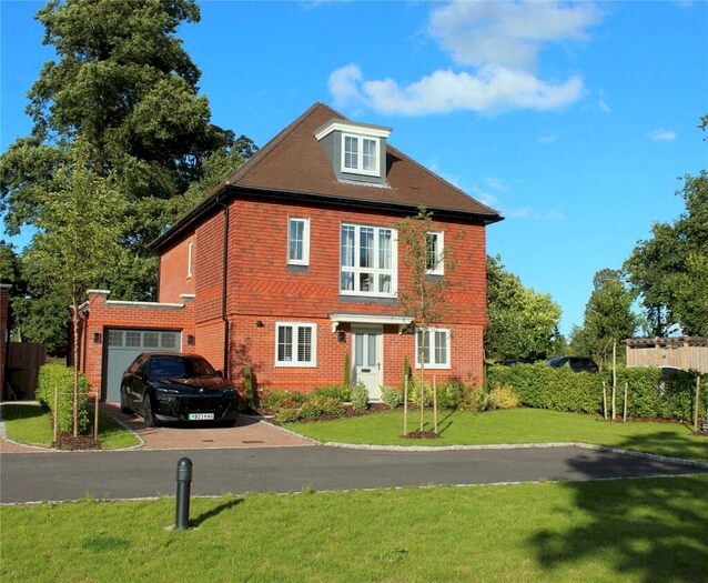 5 Bedroom Detached House For Sale In Besselsleigh, Abingdon, Oxfordshire, OX13