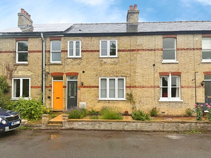3 Bedroom Terraced House To Rent In High Street, Cambridge, CB23